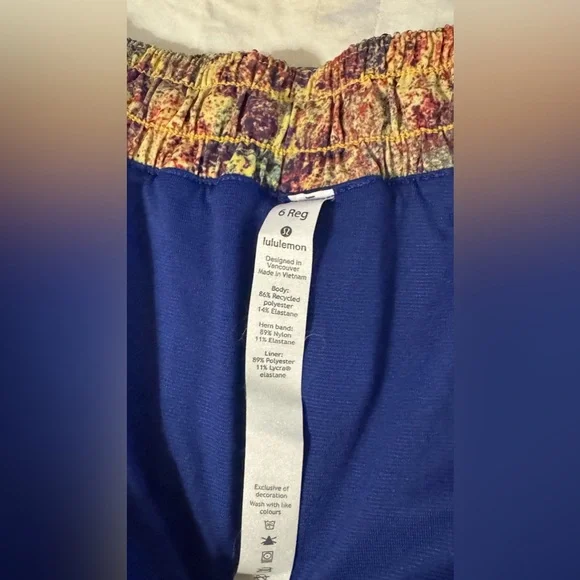 Lululemon Hotty Hot Short SeaWheeze 2019 Woodland Sprint/Pigment Blue 6 - Picture 4 of 4